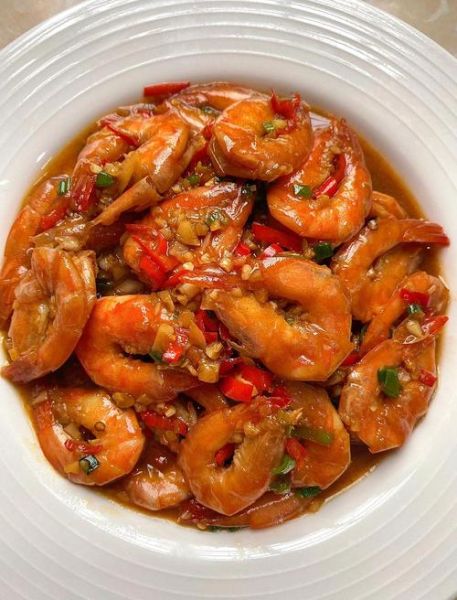 爆炒基围虾怎么做好吃_爆炒基围虾的家常做法
