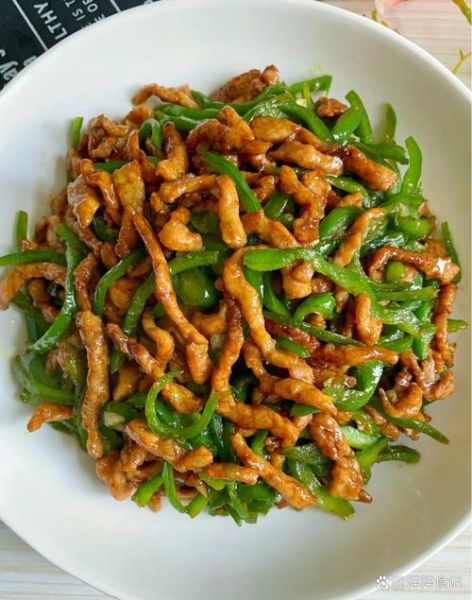 尖椒怎么炒好吃_尖椒炒肉的家常做法