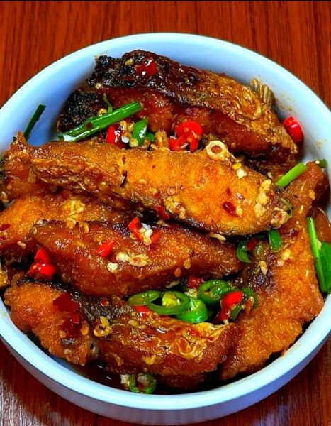 炸鱼块怎么做才酥脆_炸鱼块用什么鱼最好吃