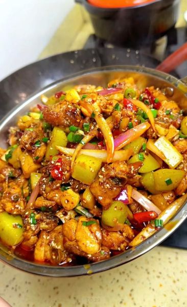 四川麻辣干锅鸡怎么做_正宗干锅鸡配方