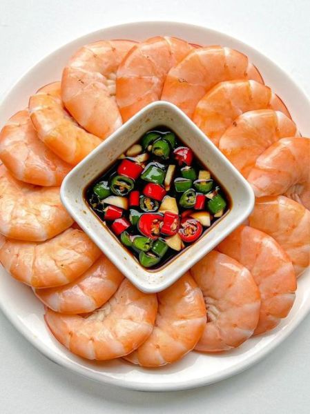 白灼虾怎么做才鲜嫩_白灼虾煮几分钟才刚好