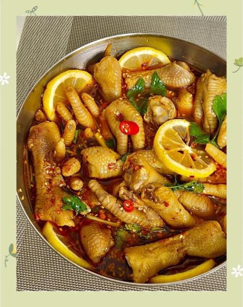 柠檬鸡爪怎么做_酸辣柠檬鸡爪做法