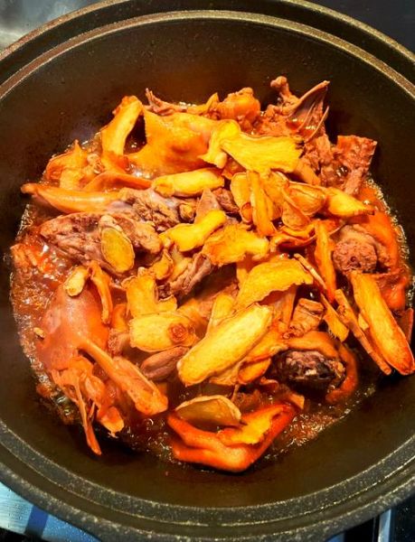 姜母鸭怎么做_正宗姜母鸭做法步骤