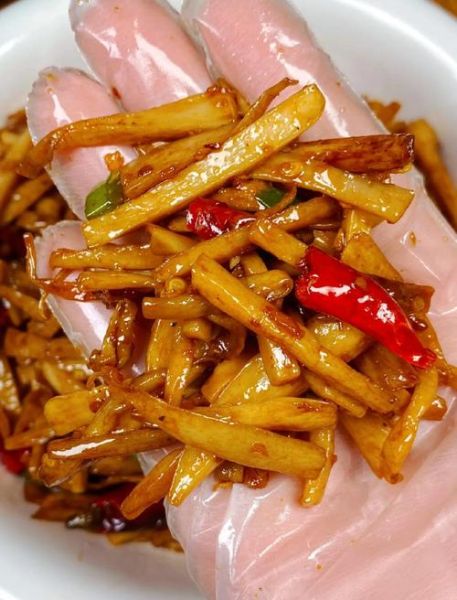 干煸杏鲍菇怎么做_杏鲍菇干煸技巧