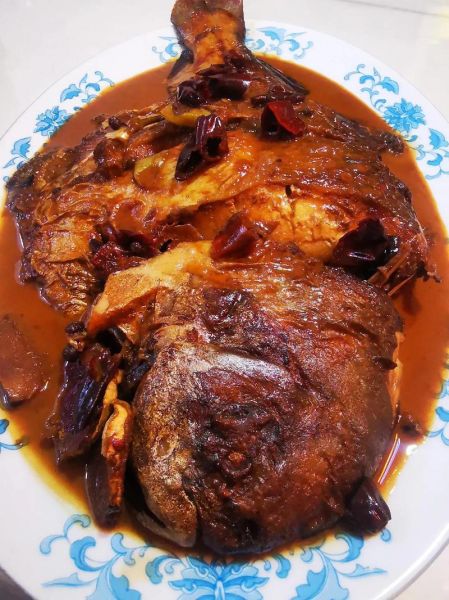 红烧平鱼的家常做法_红烧平鱼怎么做好吃又入味