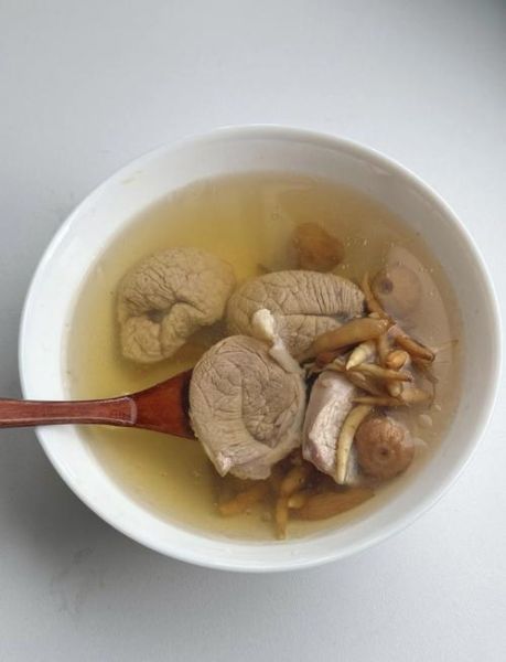 瘦肉汤怎么炖才不柴_瘦肉汤放什么食材更鲜
