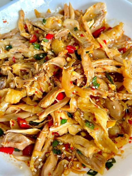 手撕鸡怎么做_手撕鸡用什么部位最好