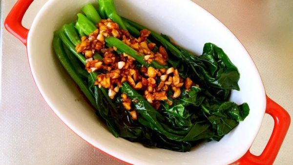 白灼芥兰怎么做_芥兰焯水几分钟