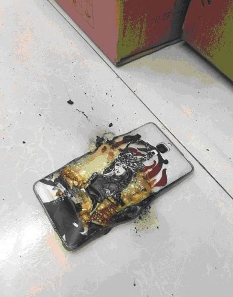 手机会爆炸吗_手机爆炸前兆有哪些