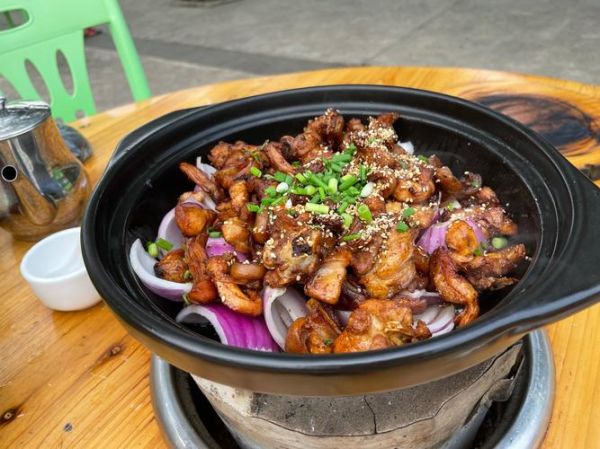 干锅兔怎么做_干锅兔用什么兔肉最好