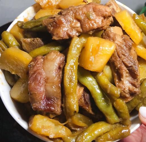炖芸豆的家常做法_芸豆炖多久才软烂