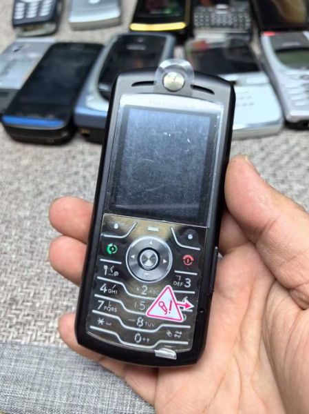 摩托罗拉第一代手机是什么_摩托罗拉第一代手机价格