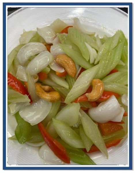 芹菜炒百合怎么做_芹菜炒百合的功效