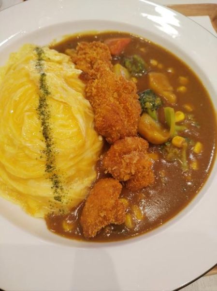 咖喱蛋包饭怎么做_咖喱蛋包饭酱汁怎么调