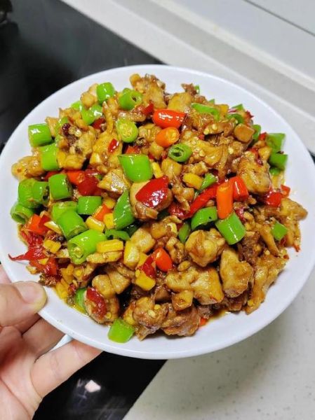 家常爆炒兔子肉怎么做_爆炒兔子肉用焯水吗