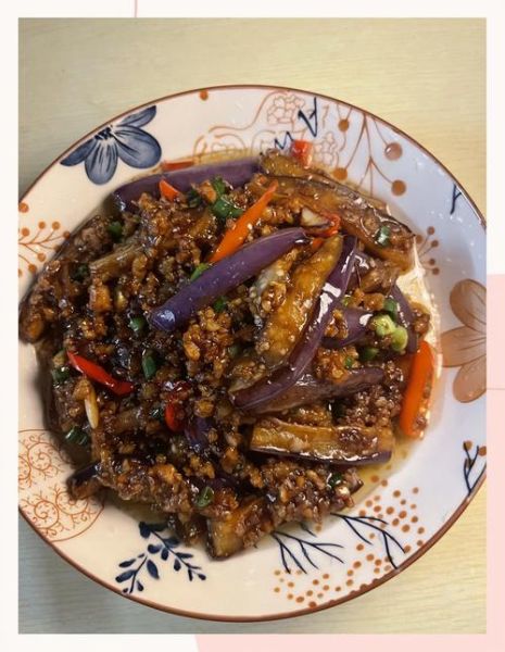 红烧茄子怎么做_红烧茄子用不用焯水