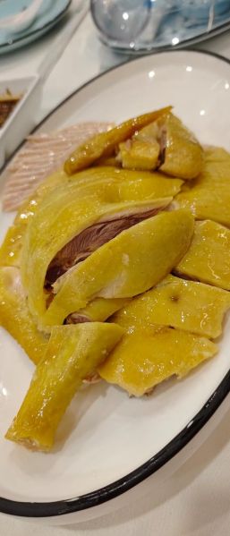 白斩鸡正宗做法_白切鸡怎么做才皮滑肉嫩