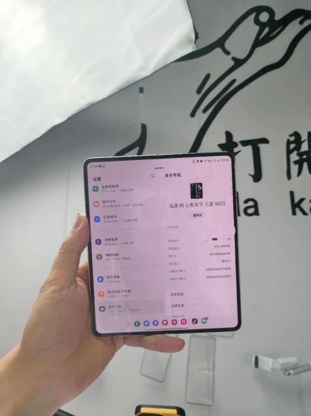 手机花屏是什么原因_手机花屏怎么修复