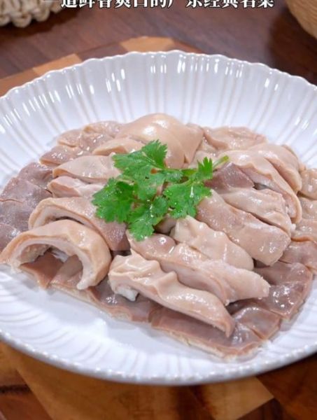白切猪肚怎么做才脆_白切猪肚焯水多久才爽口