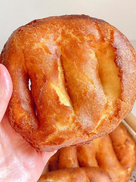 炸油饼的家常做法_炸油饼怎么做才松软