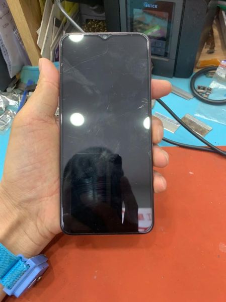 手机屏幕碎了怎么办_换屏价格一般多少钱