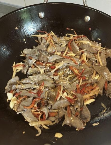 炒猪心怎么做好吃_炒猪心家常做法步骤