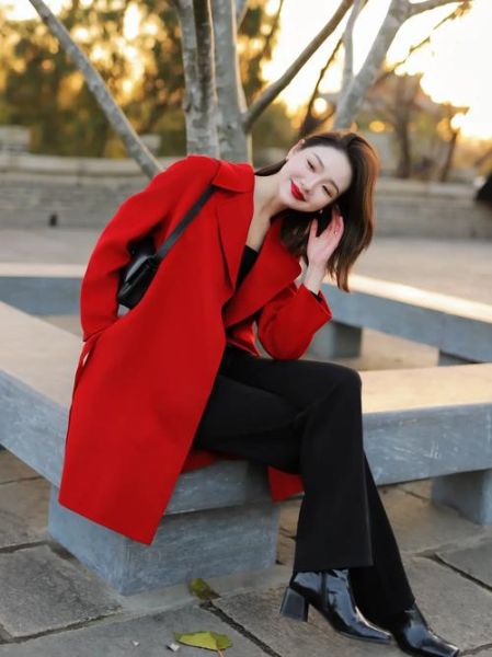 红色冬天怎么穿搭_红色冬天适合什么场合