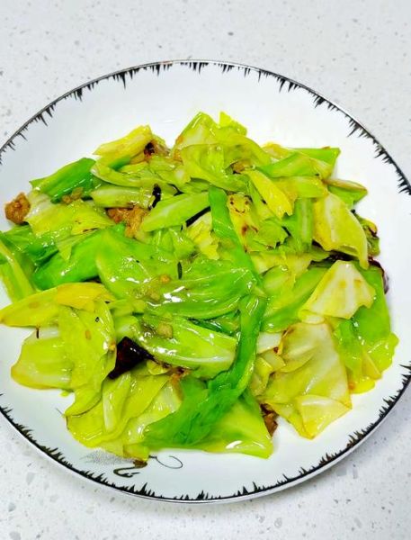 爆炒卷心菜怎么做_卷心菜怎么炒才脆嫩
