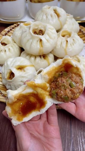 长豆角肉馅包子怎么做_包子馅怎么调才鲜嫩多汁