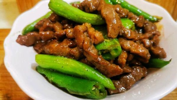 杭椒牛柳怎么做才嫩_家常杭椒牛柳做法步骤