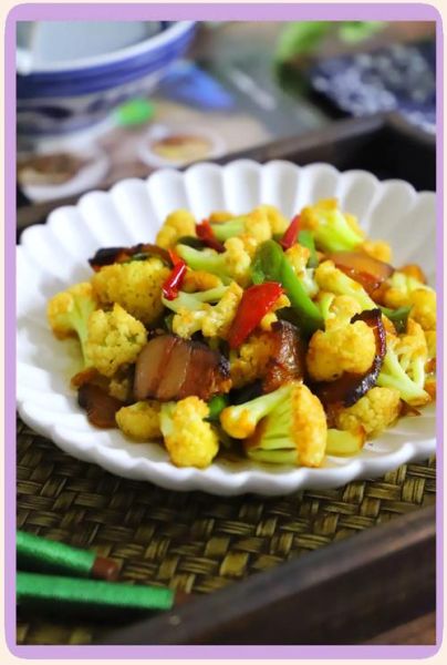 干锅花菜怎么做才脆_干锅花菜用焯水吗