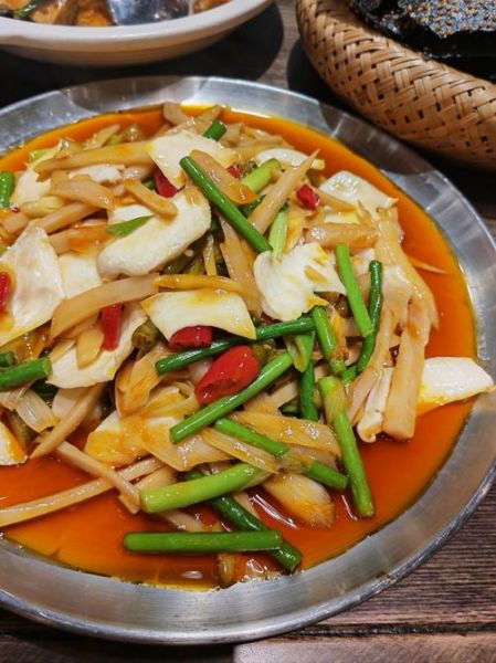 火爆黄喉怎么做_川味黄喉焯水几分钟