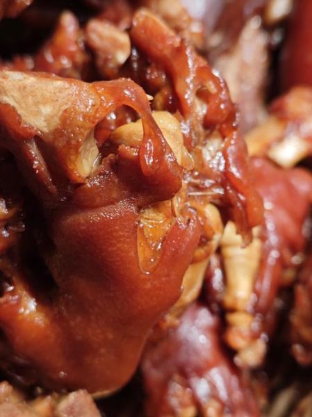 卤猪肉的家常做法_卤猪肉怎么做好吃又入味