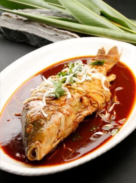 炖鲤鱼的家常做法_鲤鱼怎么炖才好吃