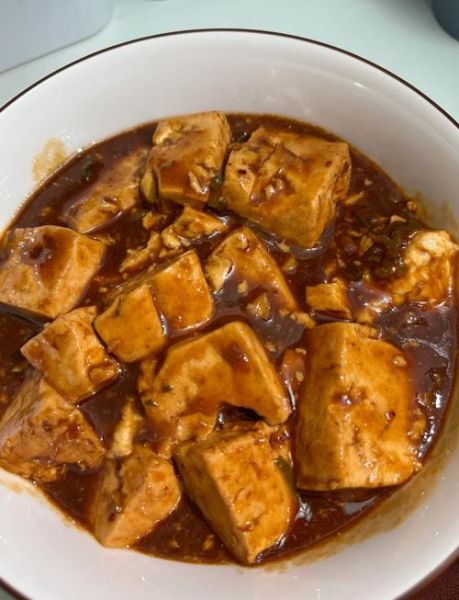 酱炖豆腐的家常做法_豆腐怎么炖入味不碎