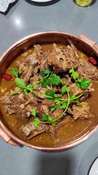 羊蝎子怎么做好吃_羊蝎子做法最正宗的做法