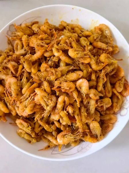 河虾怎么做好吃_家常爆炒河虾做法