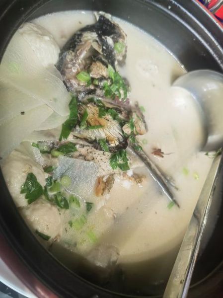 炖鱼的家常做法_炖鱼怎么做好吃