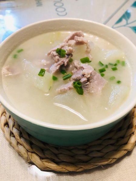 冬瓜肉丝汤怎么做好喝_冬瓜肉丝汤的家常做法