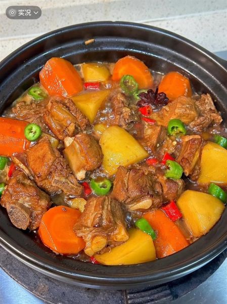 土豆炖排骨怎么做_家常土豆炖排骨的做法