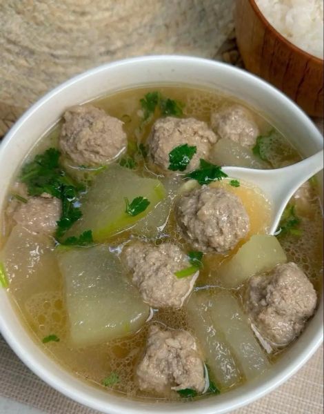 冬瓜汆丸子怎么做_冬瓜丸子汤的家常做法