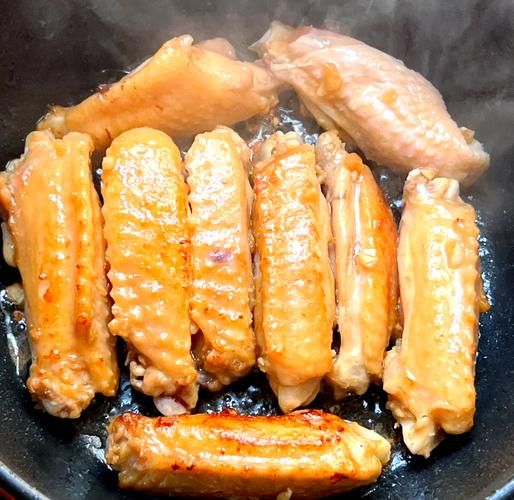 蒜蓉鸡翅的家常做法_鸡翅怎么腌制才入味