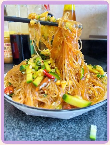 凉拌粉丝怎么做_凉拌粉丝需要焯水吗