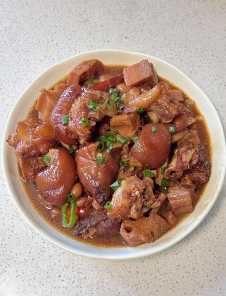 红烧猪蹄怎么做_红烧猪蹄最正宗的做法