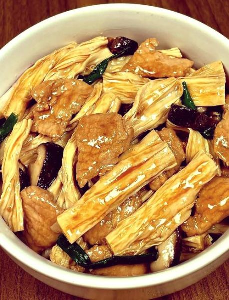腐竹烧肉怎么做_腐竹烧肉的家常做法