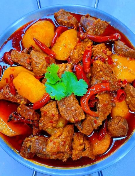 土豆烧牛肉家常做法_土豆烧牛肉怎么做好吃又嫩