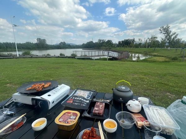 在湖边露营安全吗_在湖边露营需要准备什么