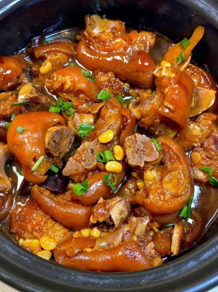 猪肘子怎么做好吃_红烧猪肘子最正宗的做法