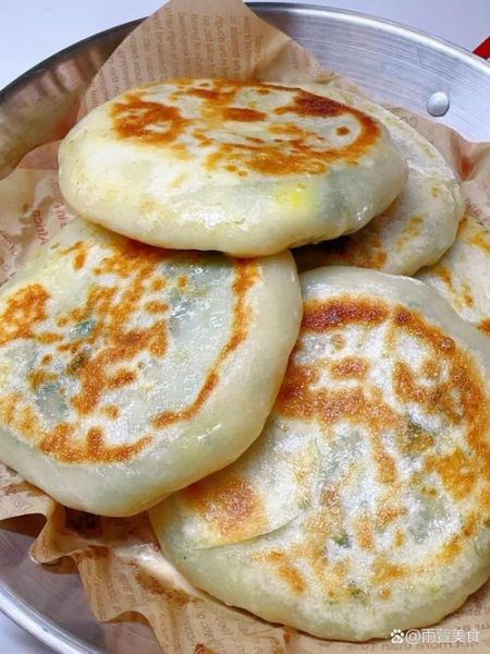 韭菜馅饼怎么和面不破皮_韭菜馅饼馅料怎么调才香