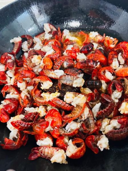 小龙虾怎么清洗_小龙虾怎么做好吃